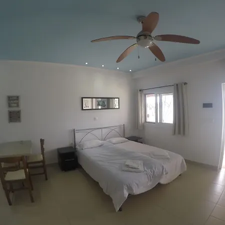 Hotel de apartamente Corfu Andromaches 3*