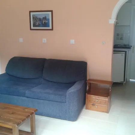 Hotel de apartamente Corfu Andromaches 3*