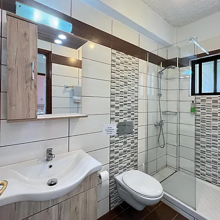 Corfu Andromaches شقة فندقية