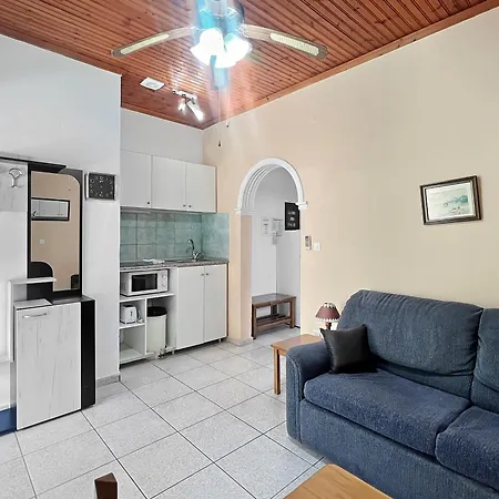 Aparthotel Corfu Andromaches Achílleion