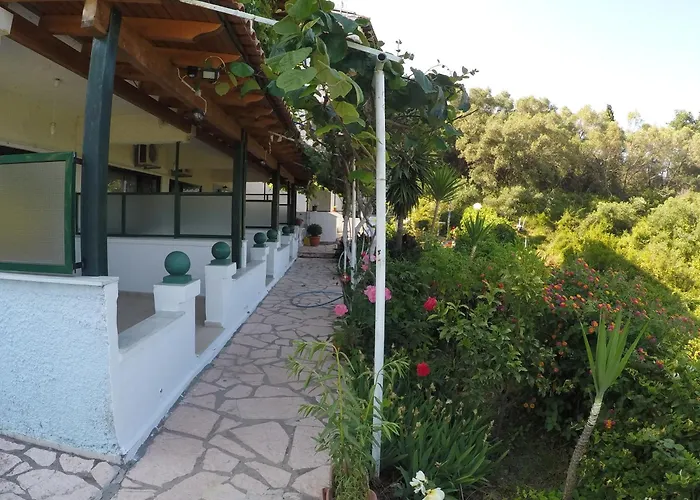 Apartmanhotel Corfu Andromaches 3*