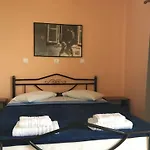 アパートホテル Corfu Andromaches