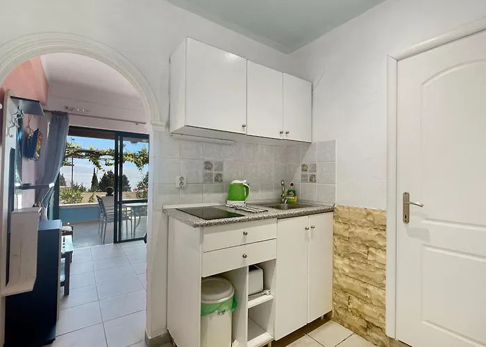 Corfu Andromaches 3* Achílleion